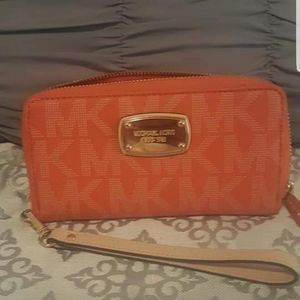 Michael Kors Large Coin Multifunctional wallet